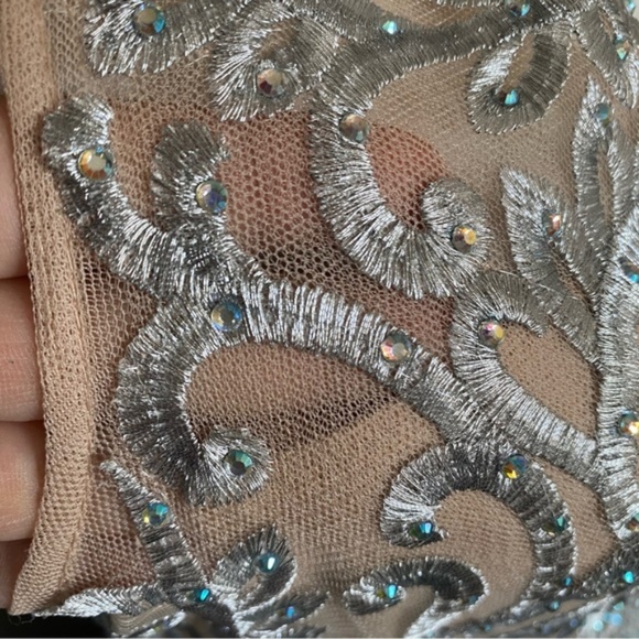 GIANNI BINI sleeveless wedding prom dress v illusion neckline green mint crochet - Picture 13 of 16